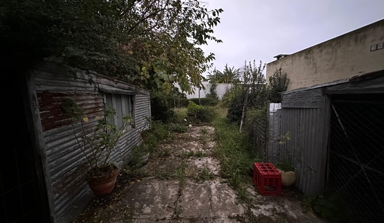 33c61bb1-56e1-4737-a9c9-241ec41ad2fd