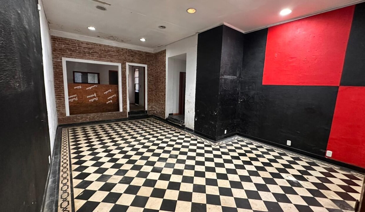 52b46d87-d5b7-40e3-bf06-e8cfaa76bc01