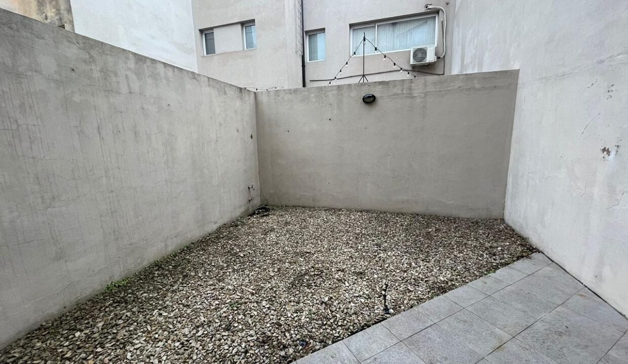 6eb57c0c-d6e7-4af1-8dee-687e631f3c6d