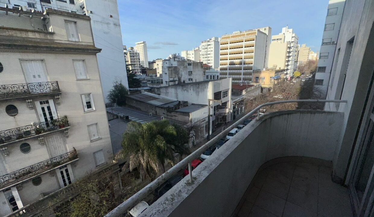 efc97966-7ff4-4cb6-9125-59dbe7a13095