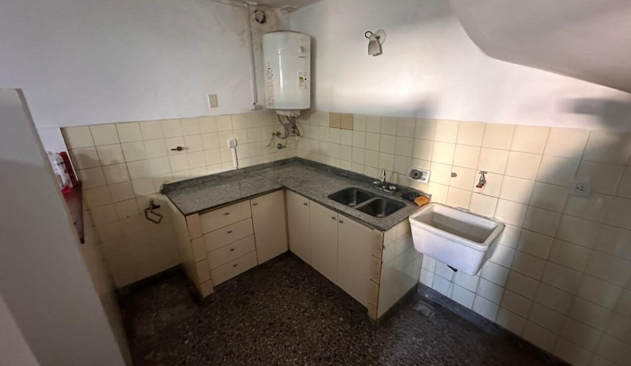 a3832993-d4b9-4777-bafe-964602285cc4
